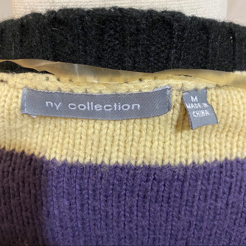 NY Connection Colorblock Sweater - Picture 7 of 8